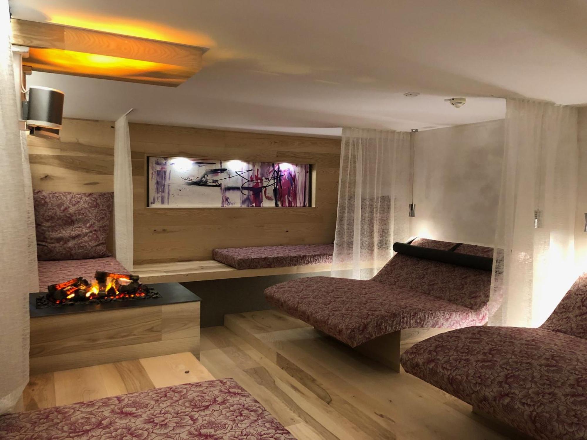 Hotel Lucia 3*